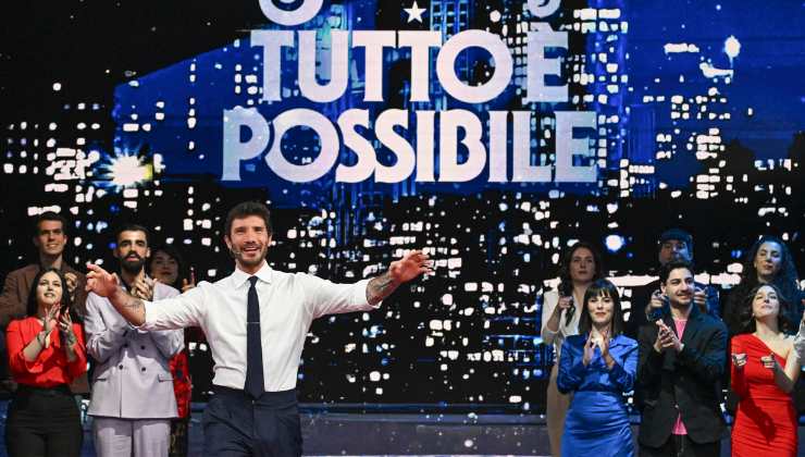 Stefano De Martino lascia stasera tutto è possibile