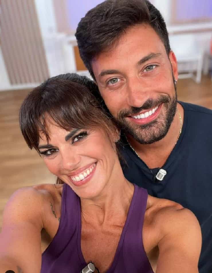 bianca guaccero e giovanni pernice nella sala prove di ballando con le stelle