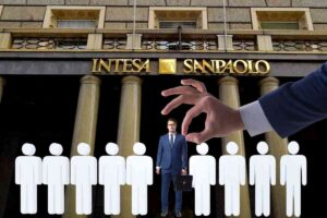 Intesa Sanpaolo assume